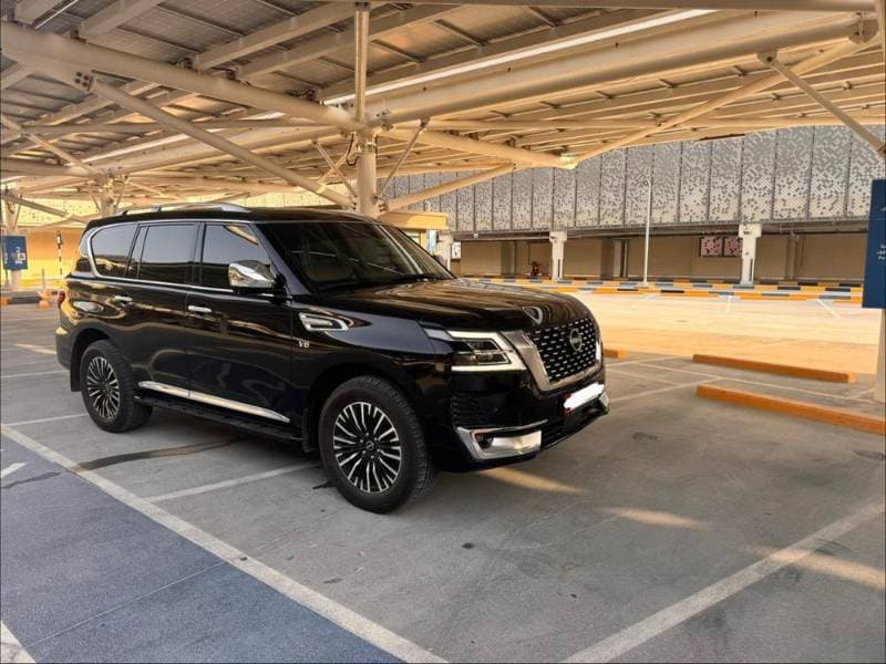 2024 Nissan Patrol thumbnail 3