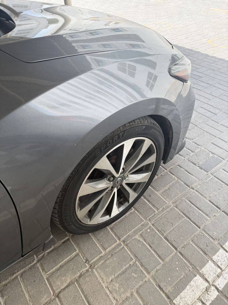 2019 Nissan Maxima thumbnail 6