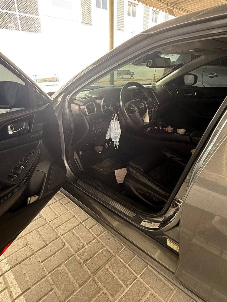 2019 Nissan Maxima thumbnail 4