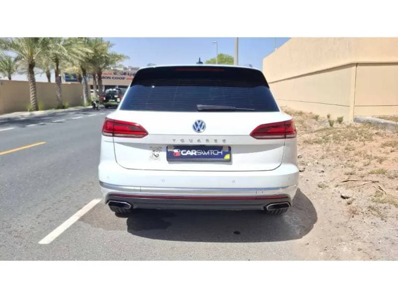 2020 Volkswagen Touareg thumbnail 6