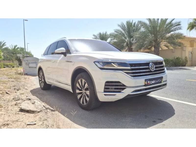 2020 Volkswagen Touareg thumbnail 3