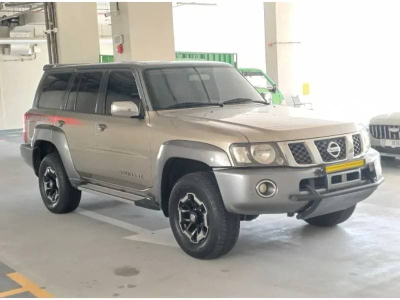 2017 Nissan Patrol Safari thumbnail 3