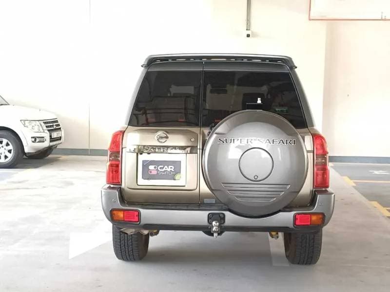 2017 Nissan Patrol Safari thumbnail 6