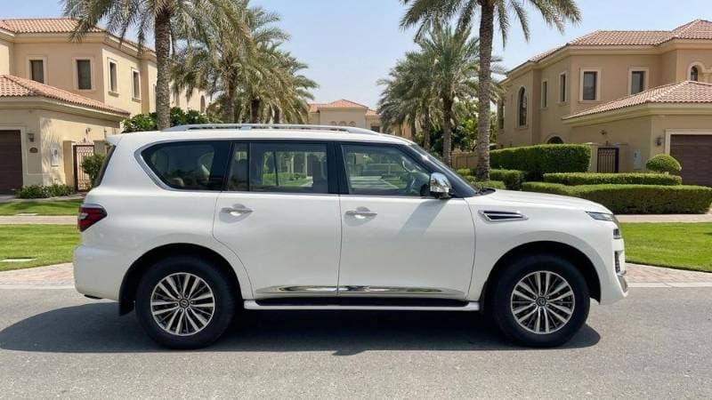 2021 Nissan Patrol thumbnail 2