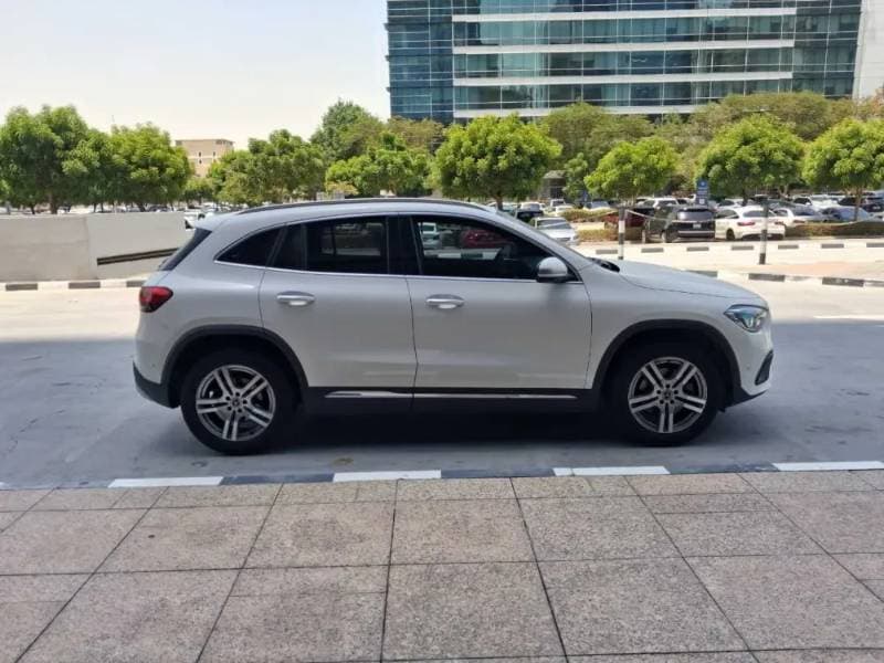 2021 Mercedes-Benz GLA thumbnail 8
