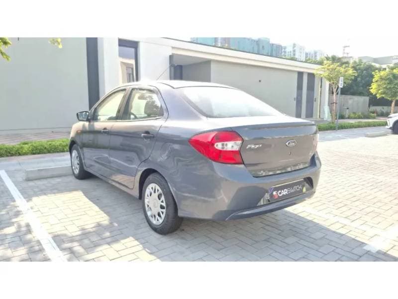 2016 Ford Figo thumbnail 7