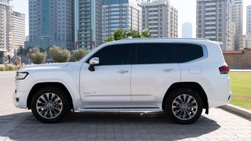2023 Toyota Land Cruiser thumbnail 8