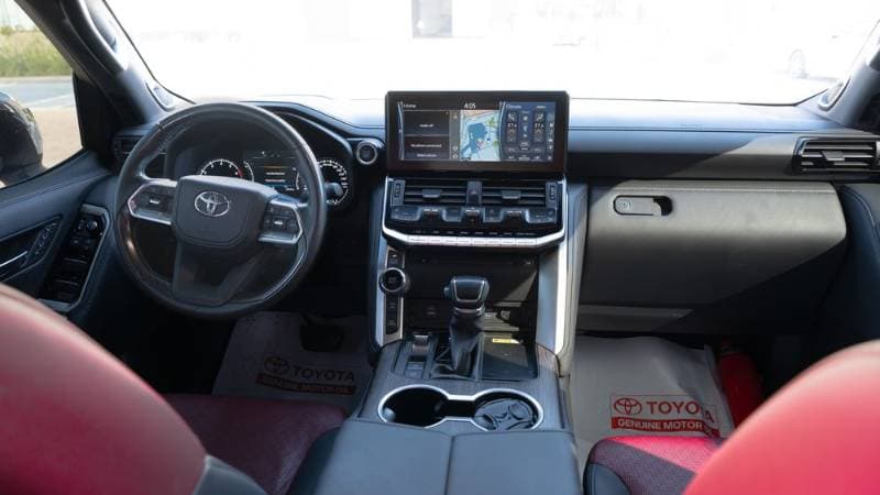 2023 Toyota Land Cruiser thumbnail 6