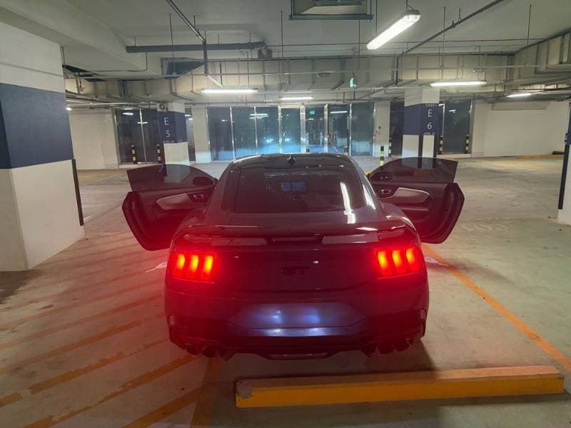 2024 Ford Mustang thumbnail 3