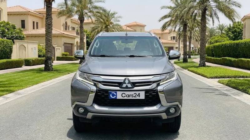 2019 Mitsubishi Montero Sport thumbnail 5