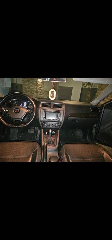 2016 Volkswagen Jetta thumbnail 5