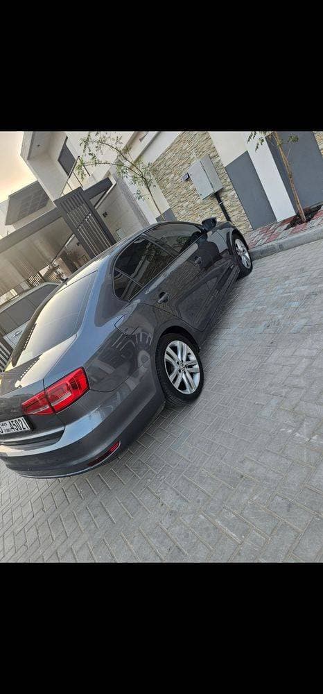 2016 Volkswagen Jetta thumbnail 3