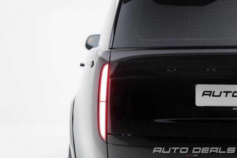 2023 Land Rover Range Rover thumbnail 8