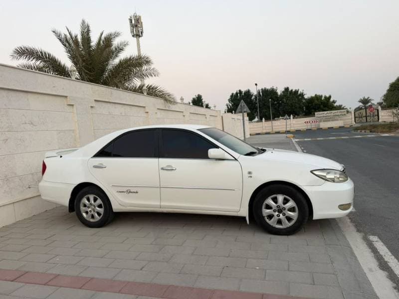 2003 Toyota Camry thumbnail 2