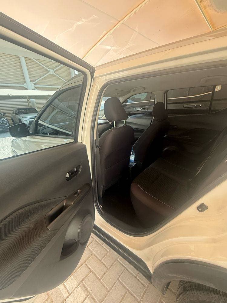 2022 Nissan Kicks thumbnail 4