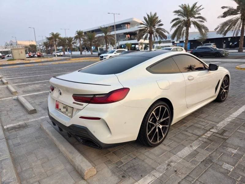 2020 BMW M8 Coupe thumbnail 3