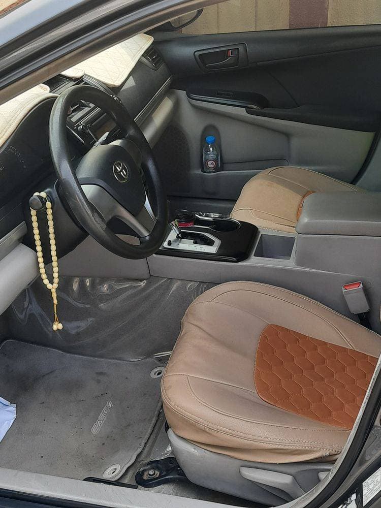 2015 Toyota Camry thumbnail 4