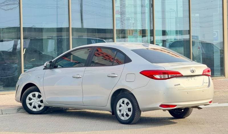 2019 Toyota Yaris thumbnail 4