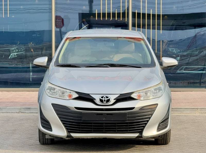 2019 Toyota Yaris thumbnail 2