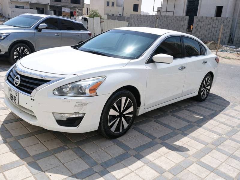 2015 Nissan Altima thumbnail 3