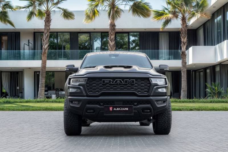 2025 RAM 1500 thumbnail 4