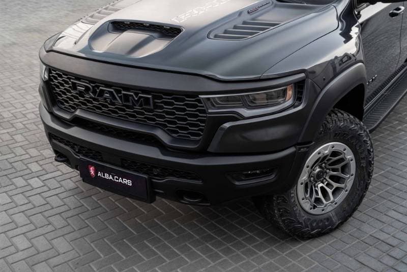 2025 RAM 1500 thumbnail 7