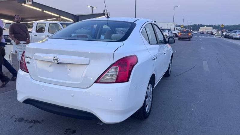 2023 Nissan Sunny thumbnail 4
