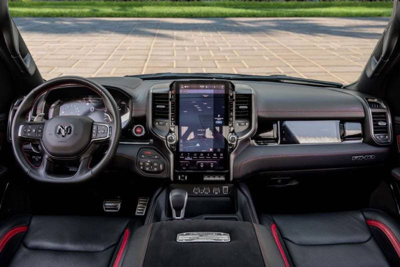 2025 RAM 1500 thumbnail 8