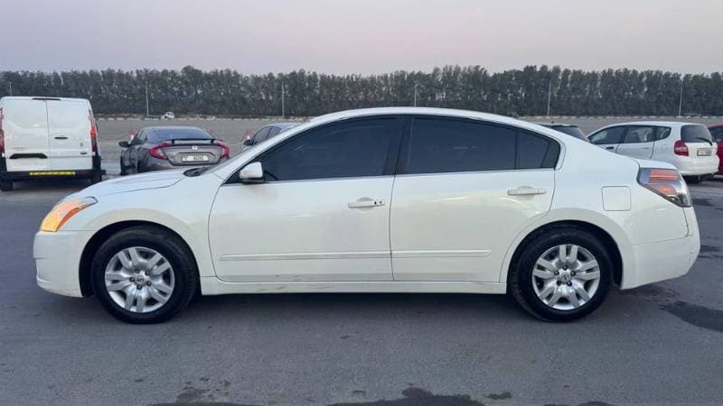 2012 Nissan Altima thumbnail 4
