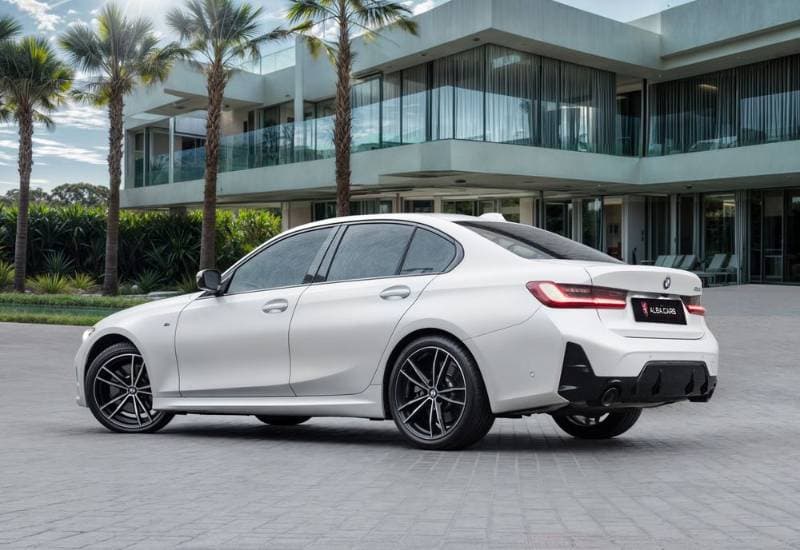 2023 BMW 3-Series thumbnail 5