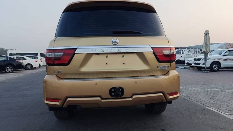 2020 Nissan Patrol thumbnail 4