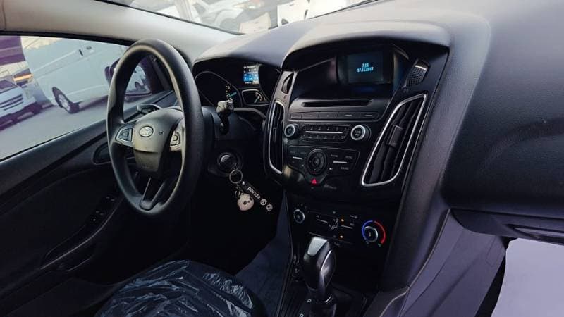 2018 Ford Focus thumbnail 5