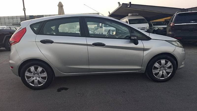 2012 Ford Fiesta thumbnail 4