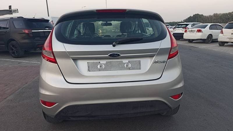 2012 Ford Fiesta thumbnail 2