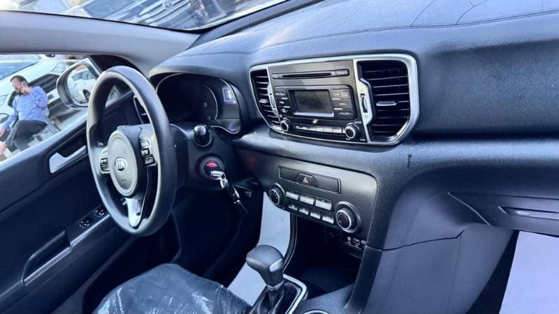 2017 Kia Sportage thumbnail 8