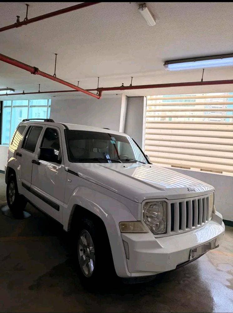 2012 Jeep Liberty thumbnail 4