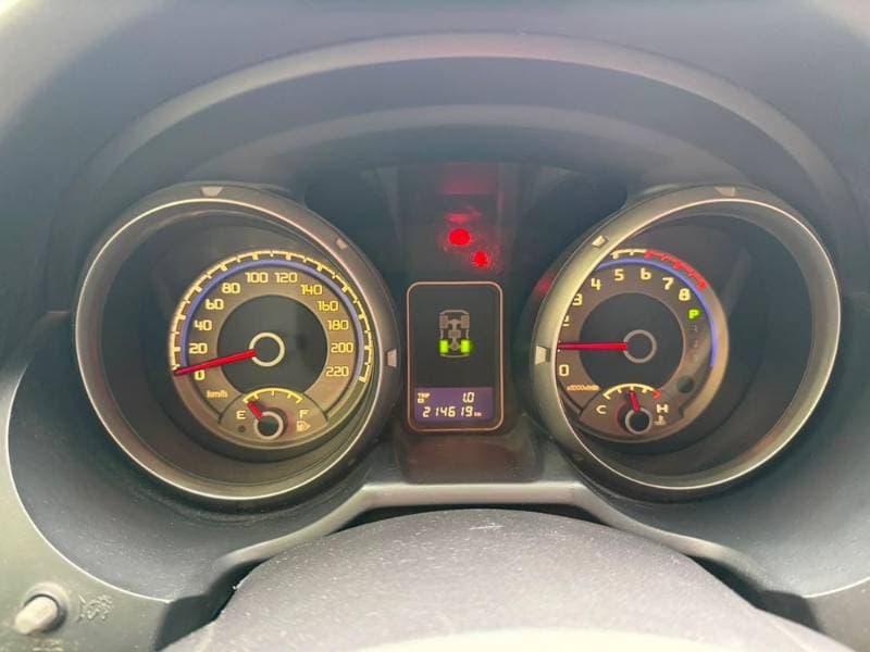 2010 Mitsubishi Pajero thumbnail 3