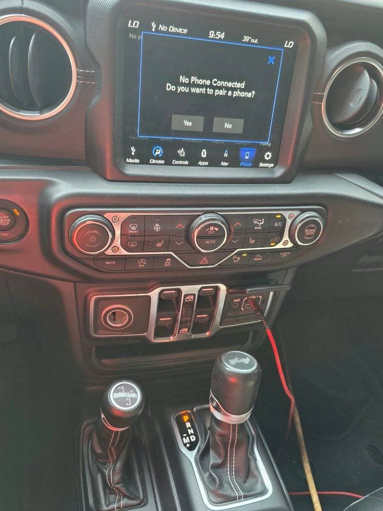 2023 Jeep Wrangler Unlimited thumbnail 3