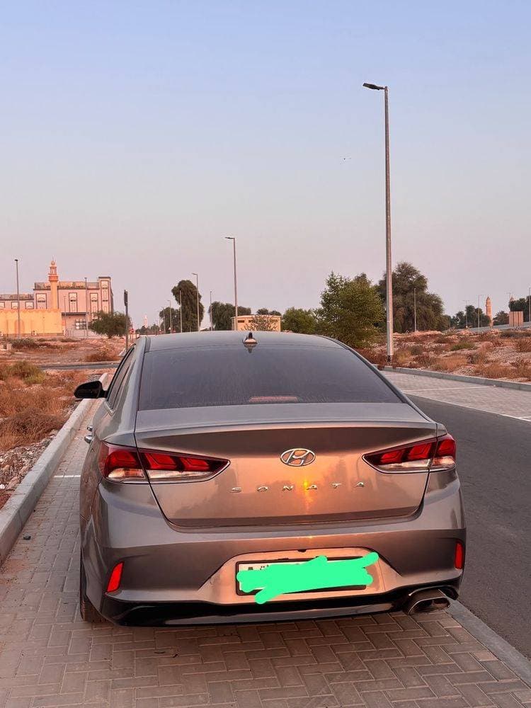2018 Hyundai Sonata thumbnail 2