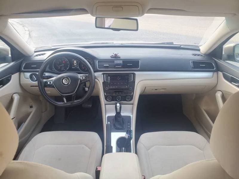 2018 Volkswagen Passat thumbnail 3