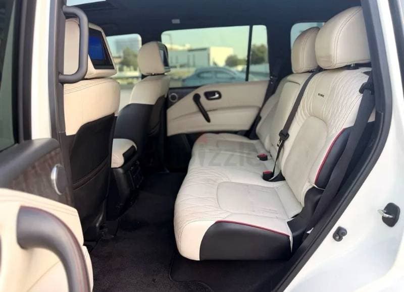 2016 Nissan Patrol thumbnail 4