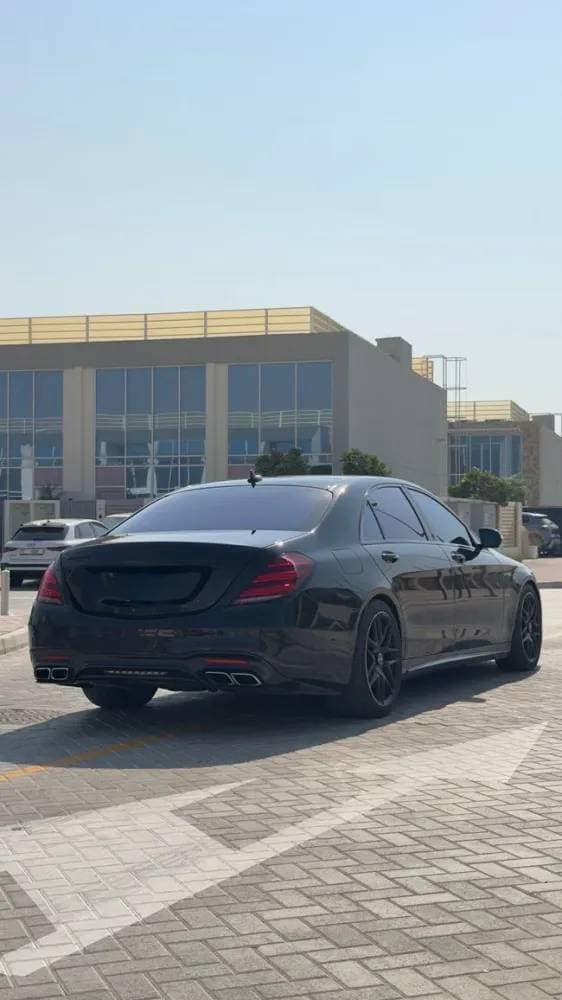 2018 Mercedes-Benz S 63 AMG thumbnail 2