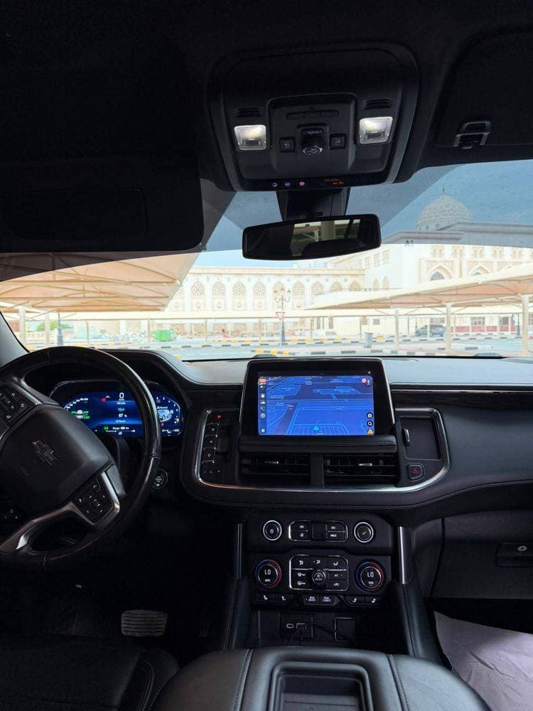 2021 Chevrolet Tahoe thumbnail 3