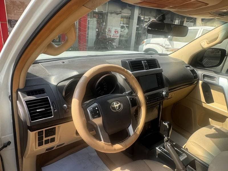 2014 Toyota Land Cruiser Prado thumbnail 2