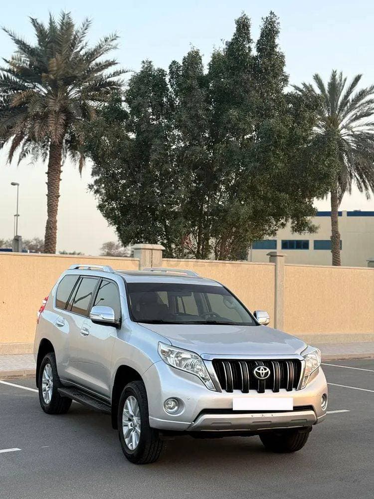 2016 Toyota Land Cruiser Prado thumbnail 3