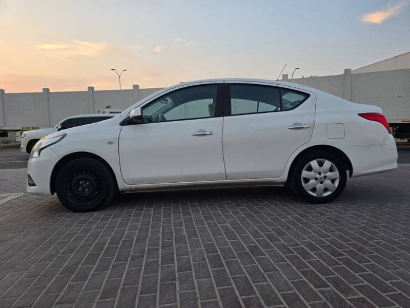 2022 Nissan Sunny thumbnail 4