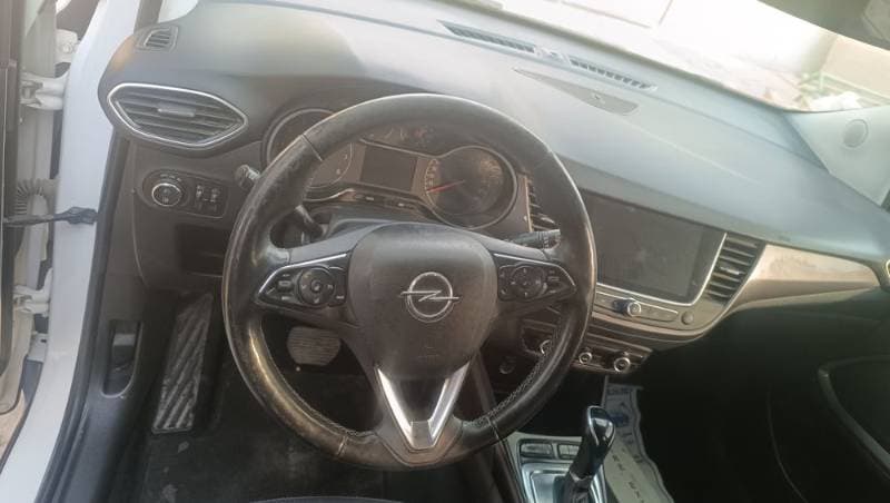 2022 Opel Crossland thumbnail 4