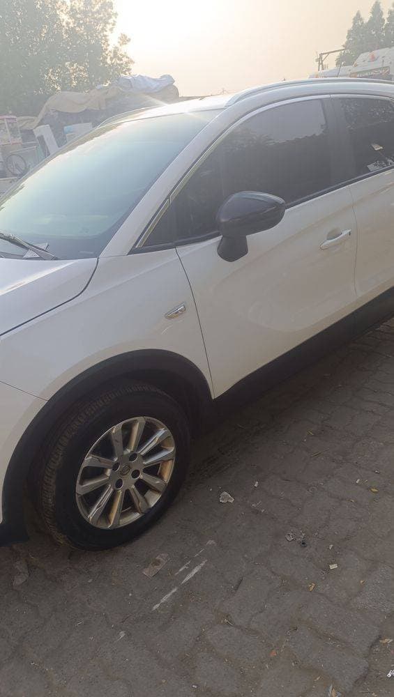 2022 Opel Crossland thumbnail 3