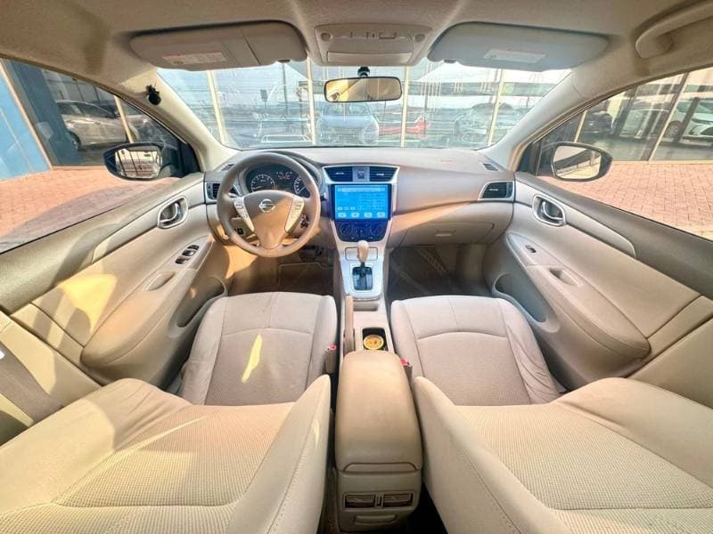 2018 Nissan Sentra thumbnail 7