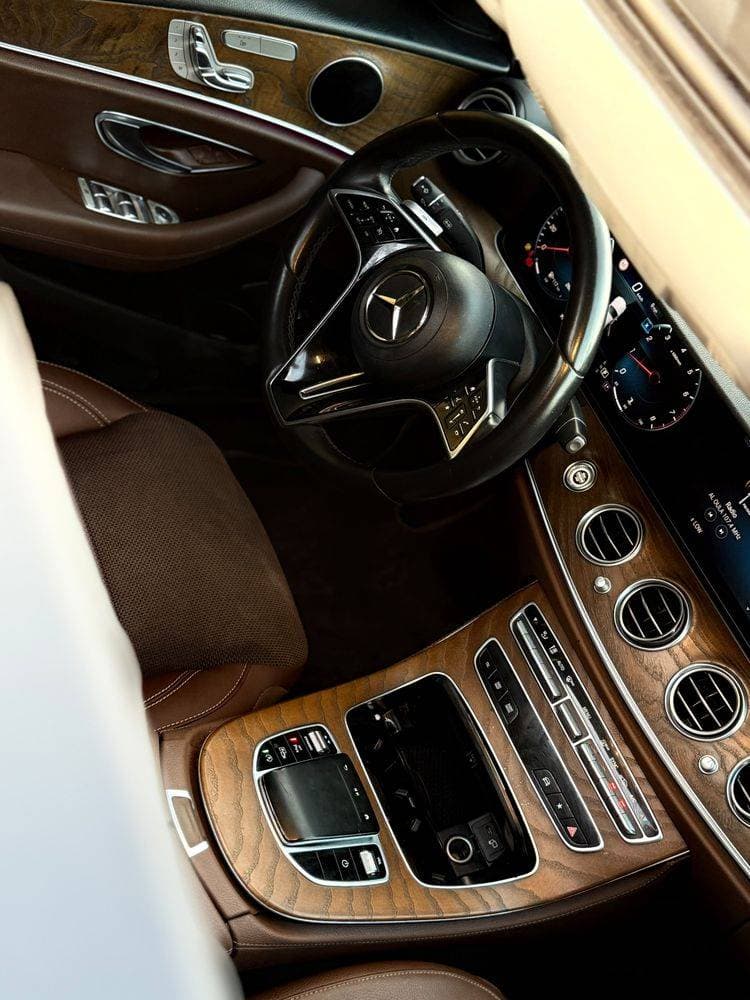 2021 Mercedes-Benz E-Class Saloon thumbnail 8
